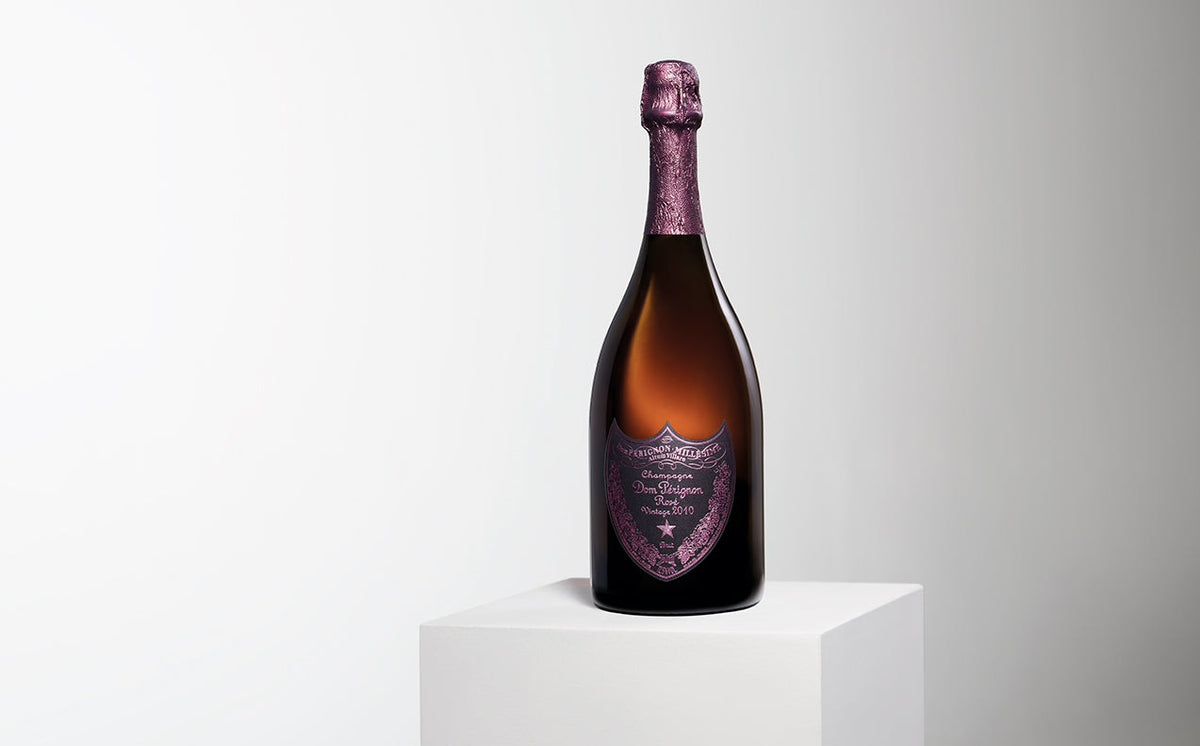 Dom Pérignon Rosé Vintage 2010 Champagne på podie