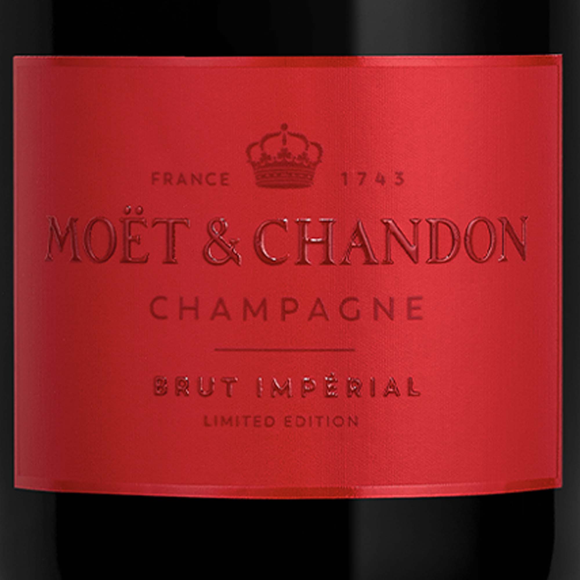 Limited Edition Moët Brut Imperial Red 75 cl. med gaveæske