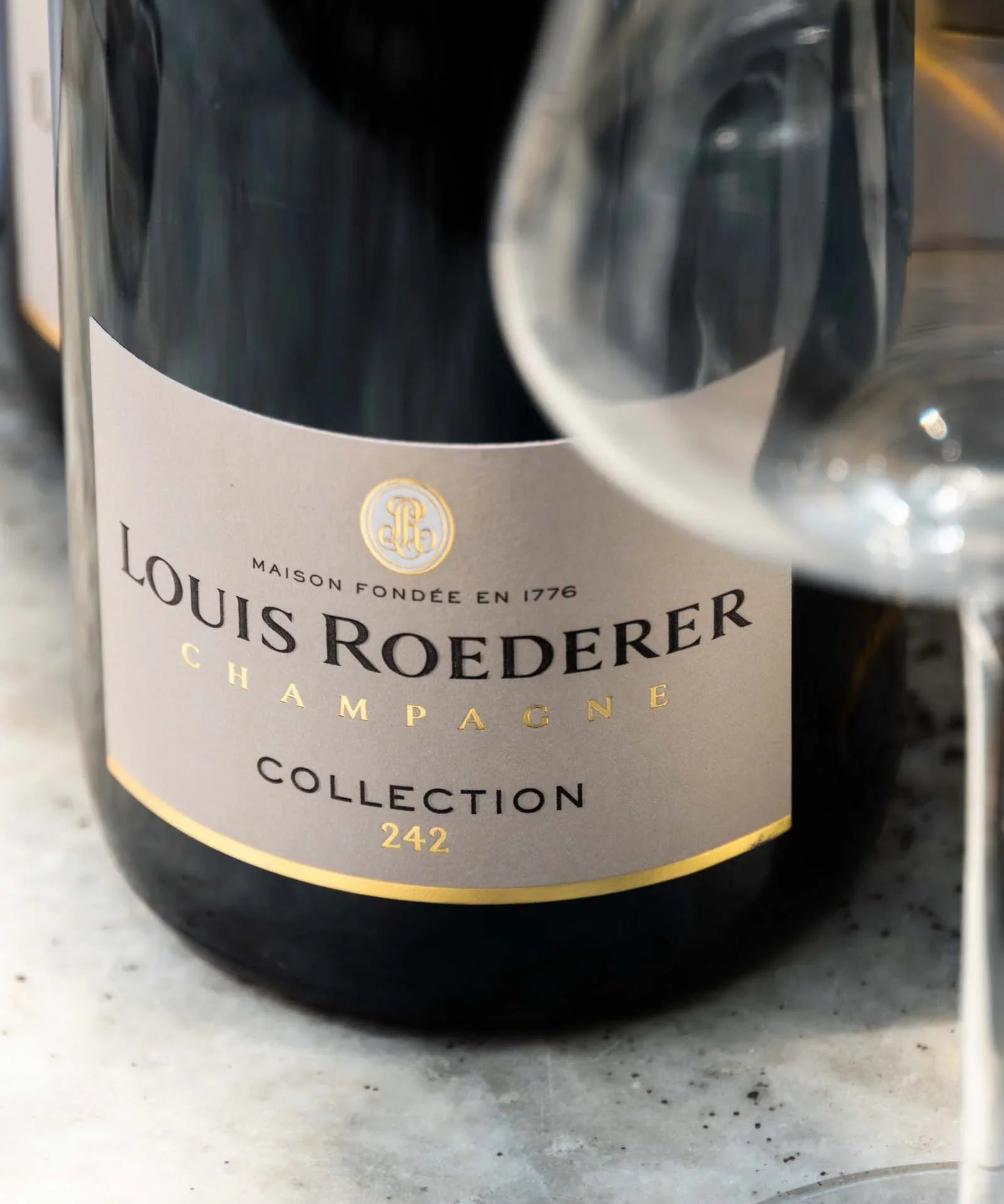Historien bag Louis Roederer champagne - PremiumBottles