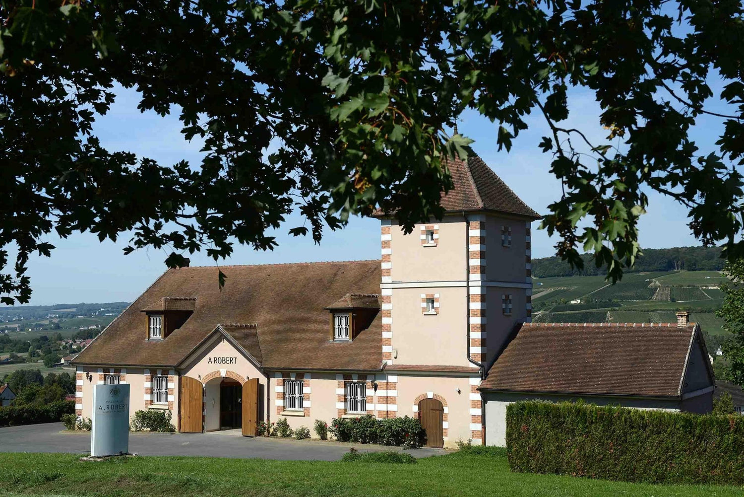 A. Robert - PremiumBottles