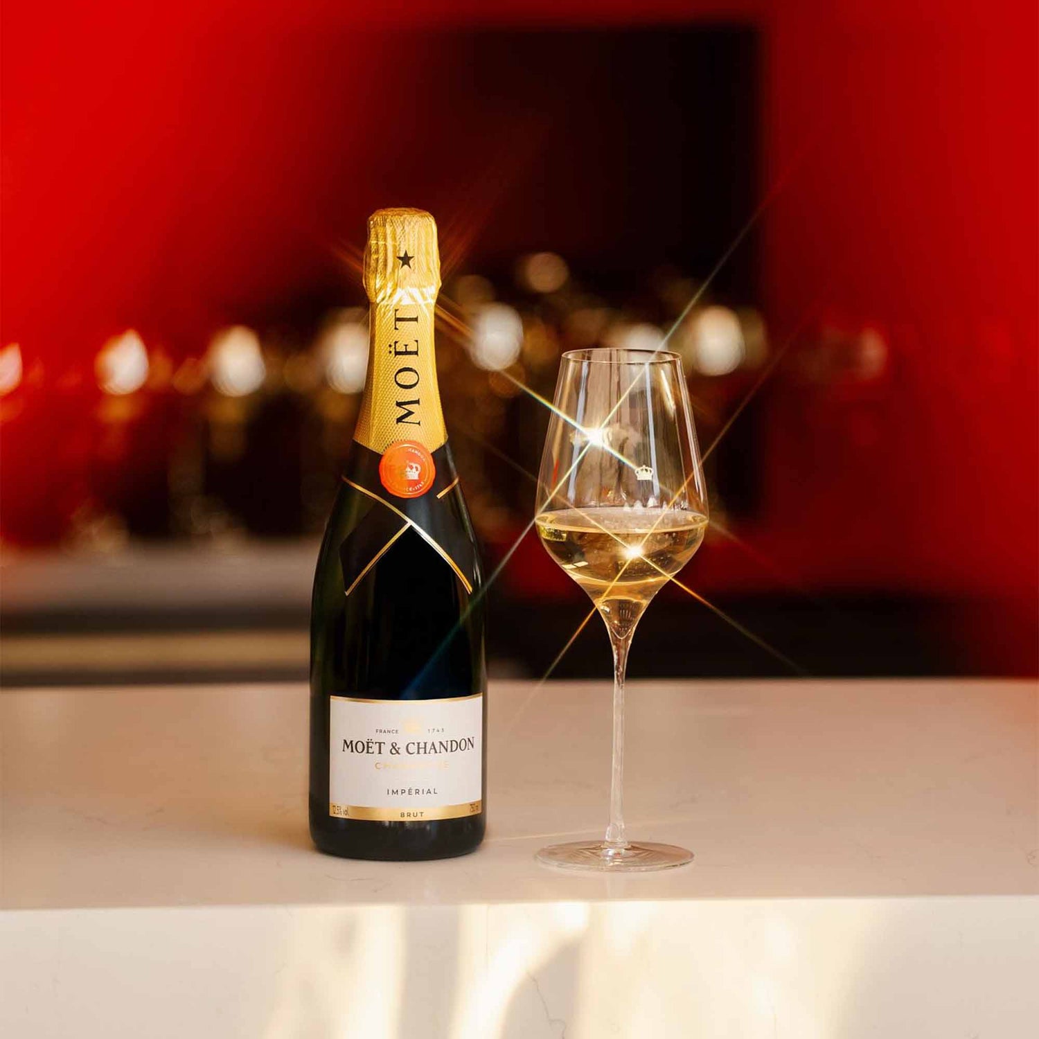Champagne Moët &amp; Chandon Brut Imperial 75 cl. (4 stk. + 2 Moët glas)