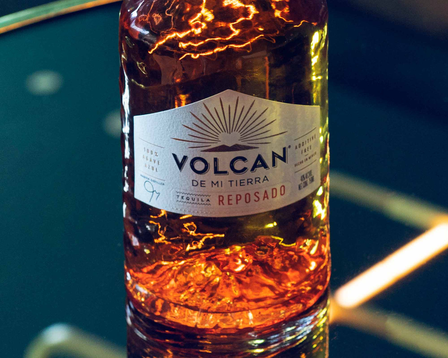 Volcan De Mi Tierra Reposado tequila flaske med lys effekt
