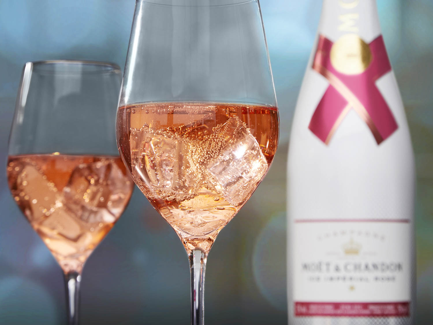 Moët & Chandon Ice Impérial Rosé i glas med is