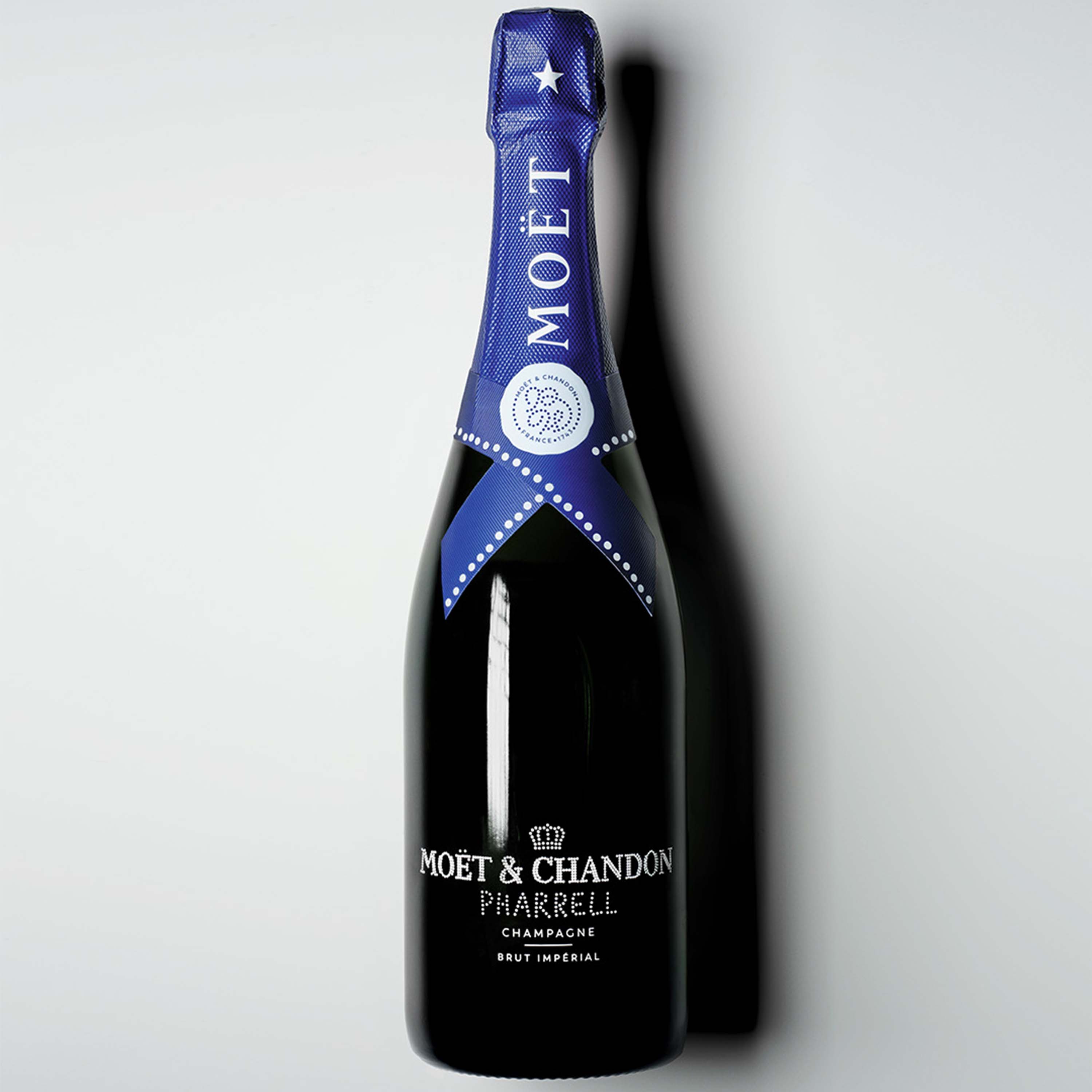 Champagne Moët Brut Imperial X Pharrell 75 cl. med gaveæske