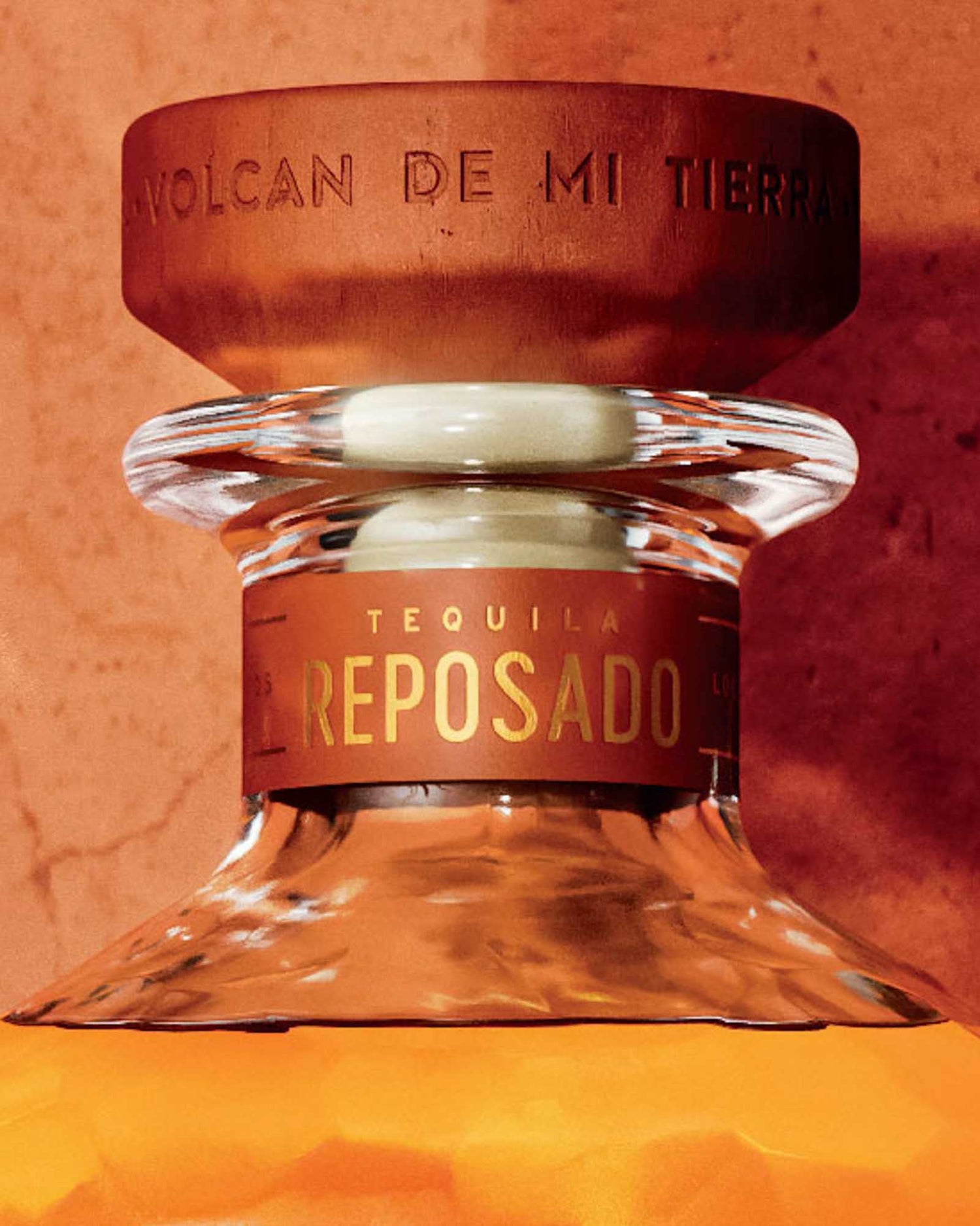 Volcan De Mi Tierra Reposado tequila flaske closeup