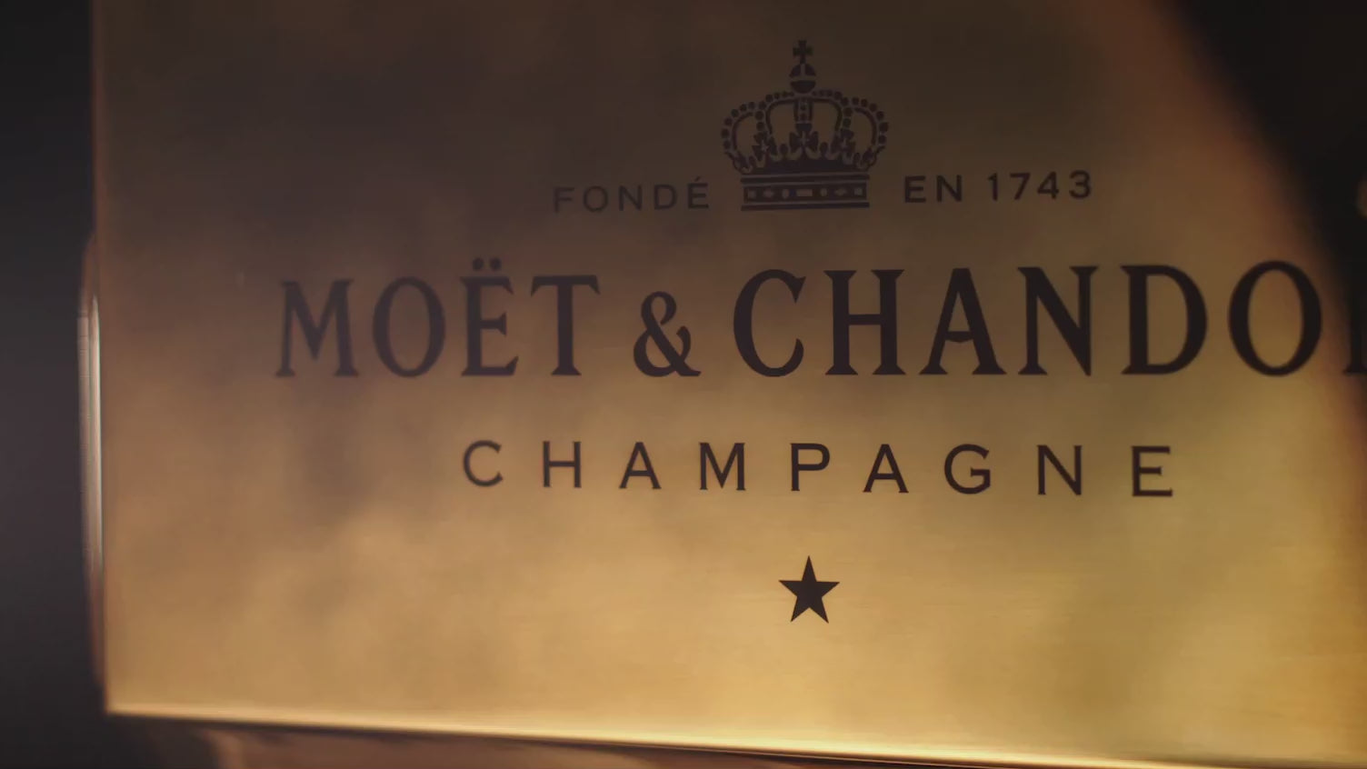 Indlæs video: 